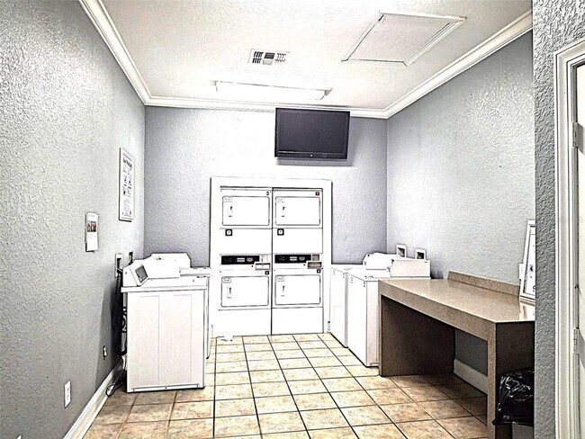 Building Photo - 13304 Sanctuary Cove Dr