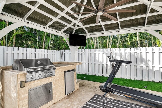 Building Photo - 124 Oregon Ln