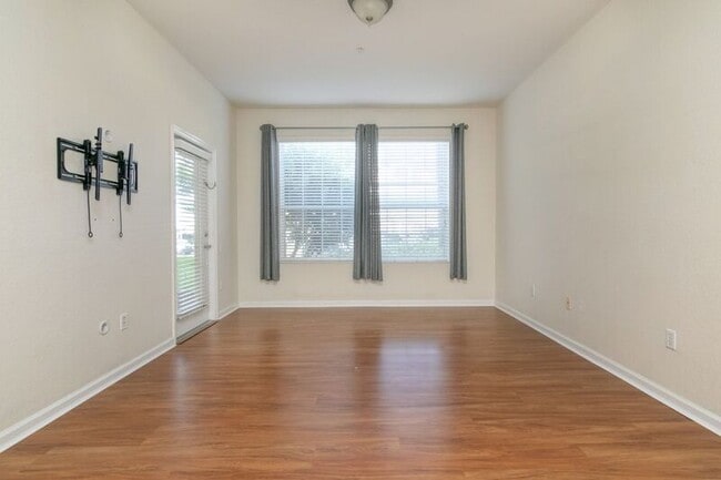 Building Photo - 3338 Robert Trent Jones Dr