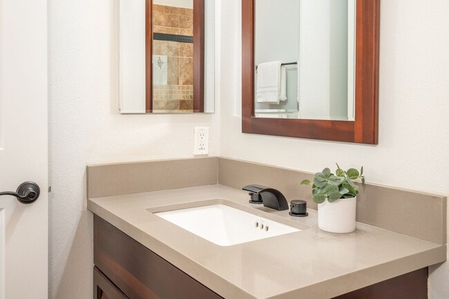 Building Photo - The Villas at Kehalani, Luxury Townhome, U...