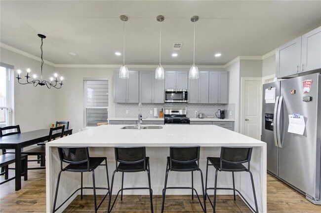 Building Photo - 14514 Sanour Dr