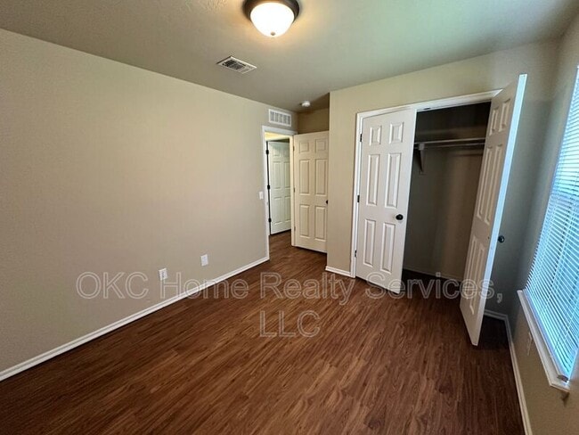 Building Photo - 2620 NW 183rd St