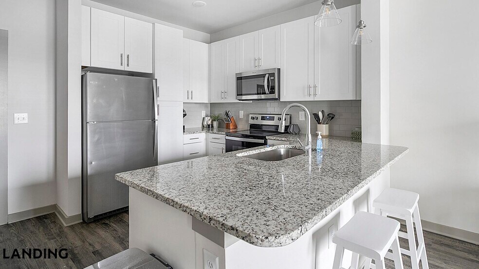 Building Photo - 2165 Nolensville Pk