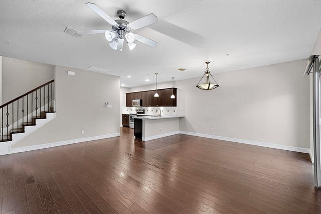 Building Photo - 2584 Jackson Dr