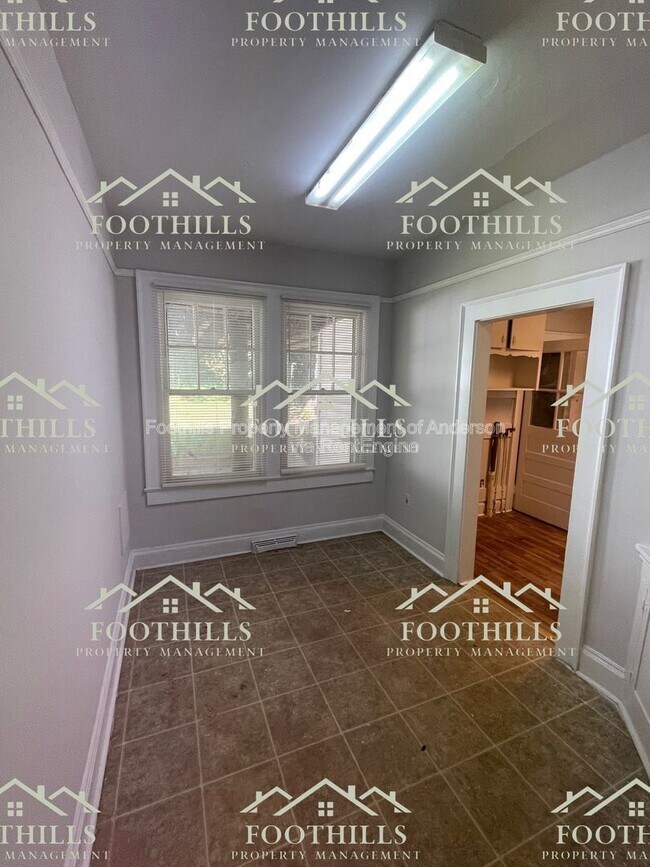 Building Photo - 509 N Fant St