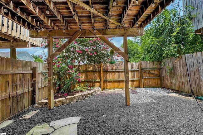 Building Photo - Mauldin, 3BD/2.5BA. 1610SF