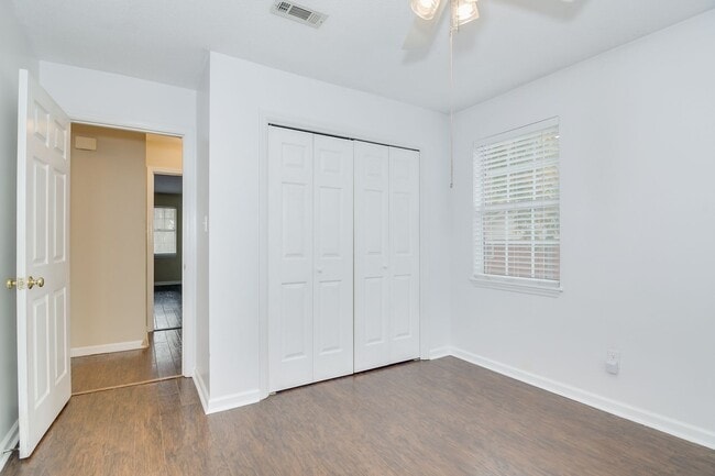 Building Photo - Ranch In Columbia County