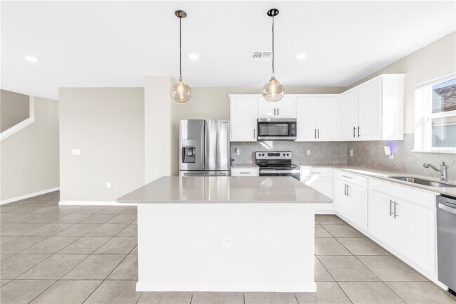 Building Photo - 8527 Abalone Loop