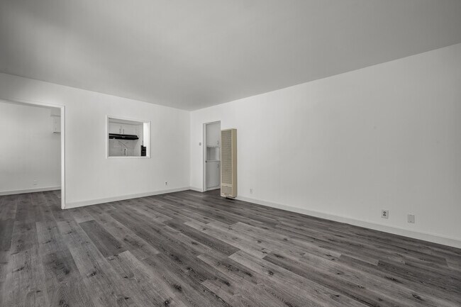 Building Photo - 3706 Redondo Beach Blvd