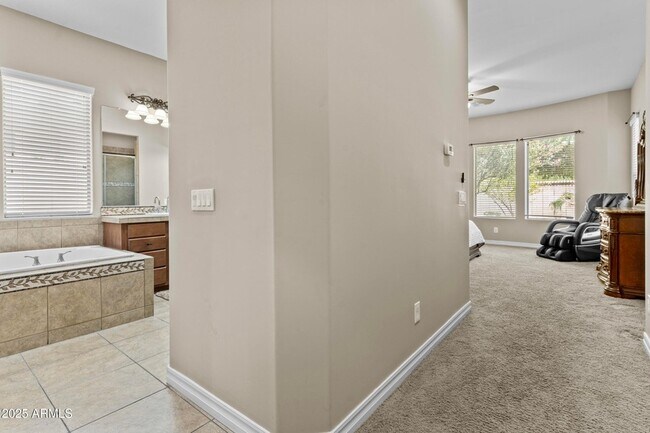 Building Photo - 211 W New Dawn Dr