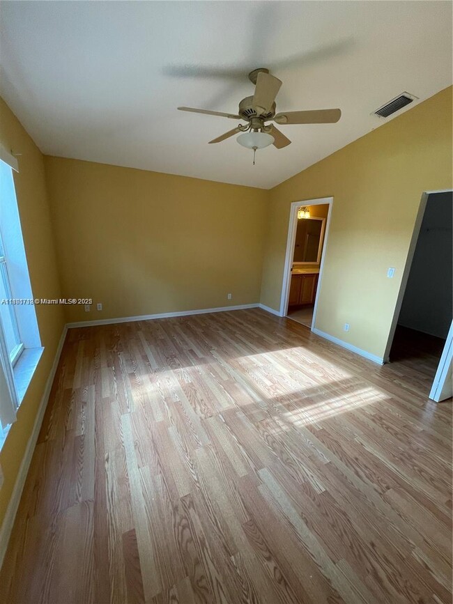 Building Photo - 6597 Country Winds Cove