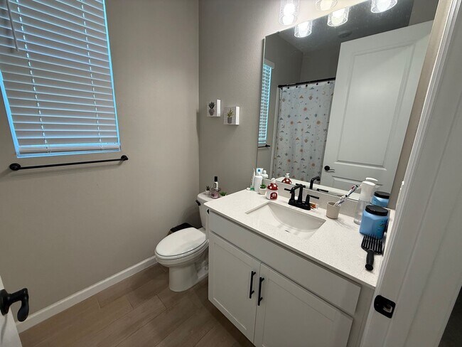 Building Photo - 4/3 Clermont Spacious Home