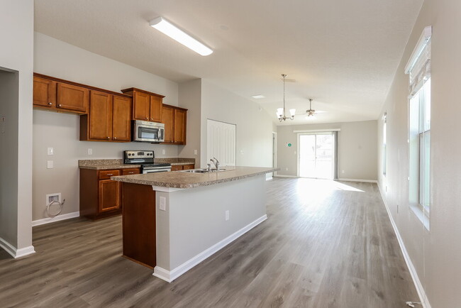 Building Photo - 3830 Julia Marie Drive