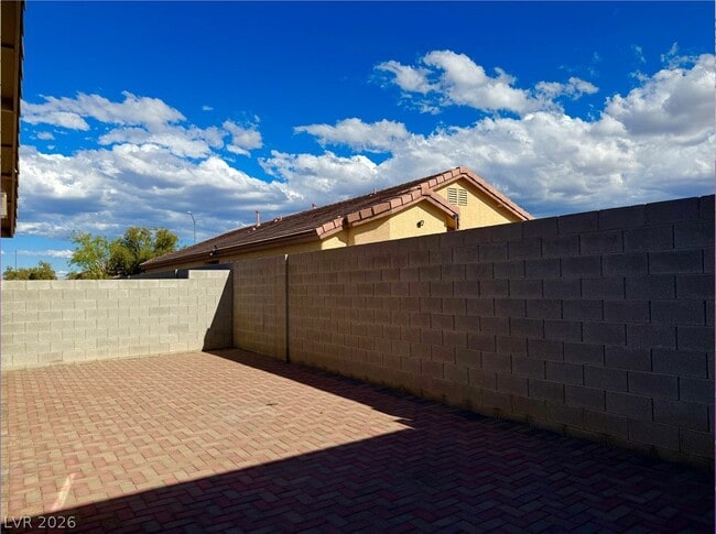 Building Photo - 4447 Blue Mist Ct