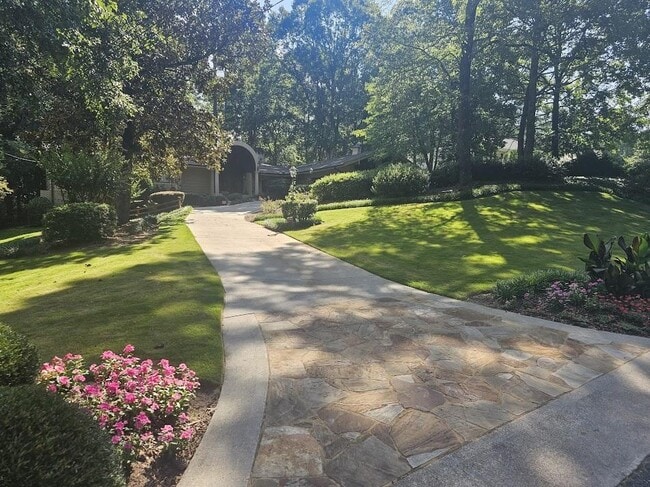 Building Photo - 6227 Mountain Brook Way NW