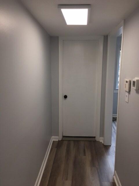 Hallway from bedroom to bathroom - 100 Biscayne Dr NW