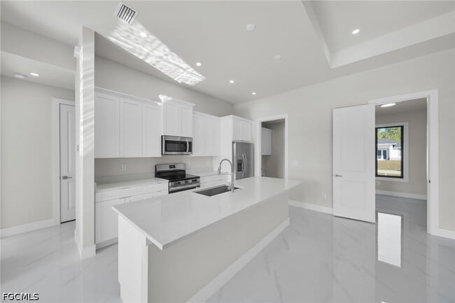 Building Photo - 2913 14th St W