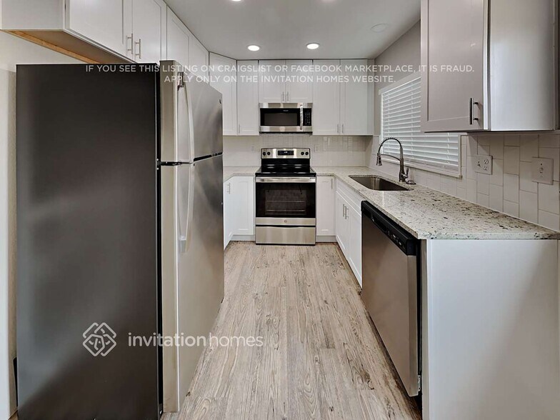 Building Photo - 5125 Balsam St