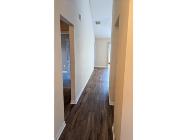 Building Photo - Duplex in Southern Palm Coast - 50% OFF 1st Month's Rent