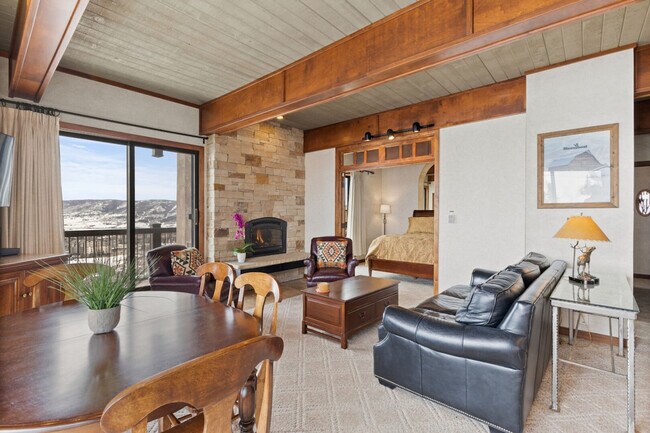 Building Photo - 2315 Storm Meadows Dr
