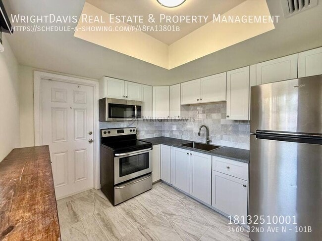 Building Photo - 3460 32nd Ave N