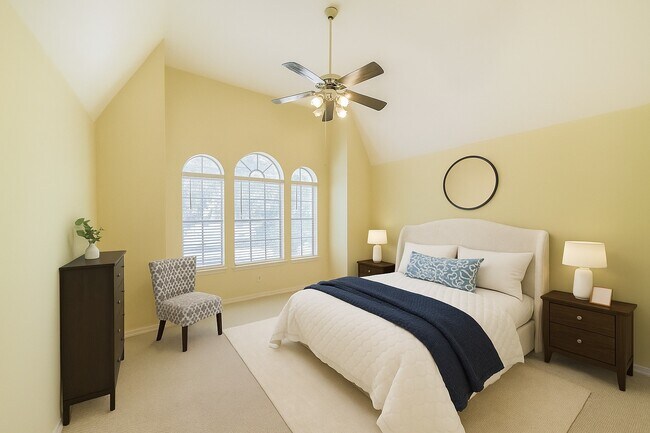 Building Photo - 1706 Galleon Oaks Dr