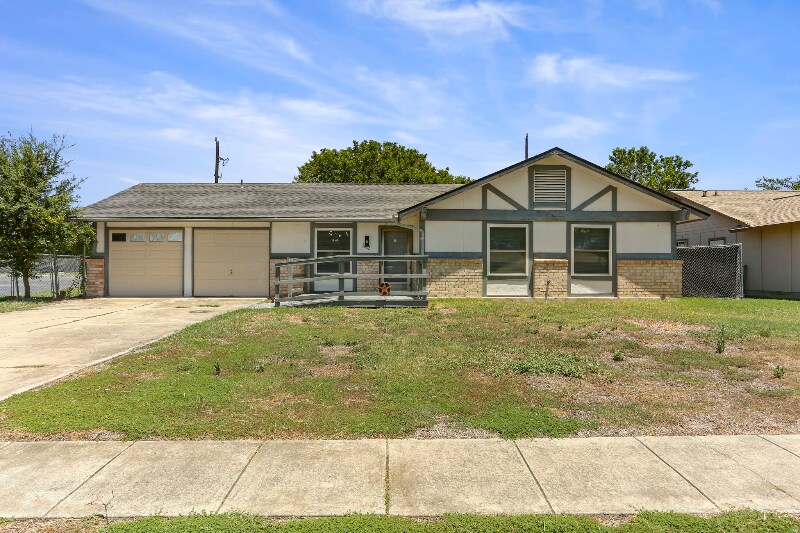 Primary Photo - 5622 Frst Lk St