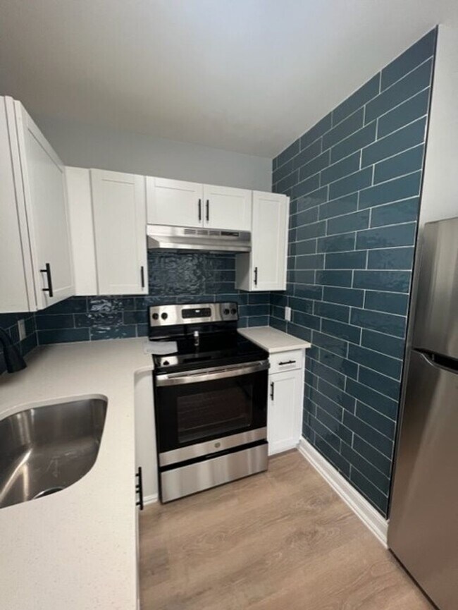 Building Photo - Riverview Apartments