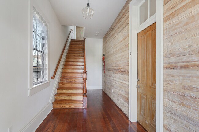 Building Photo - 2215 Second St