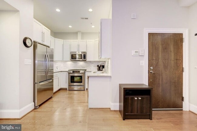 Building Photo - 1448 Harvard St NW