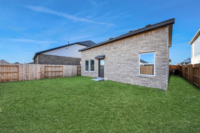 Building Photo - 5846 Majestic Sky Dr