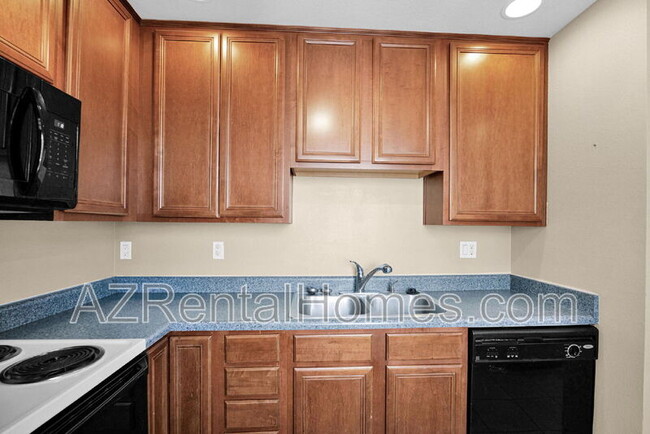 Building Photo - 4354 N 82nd St