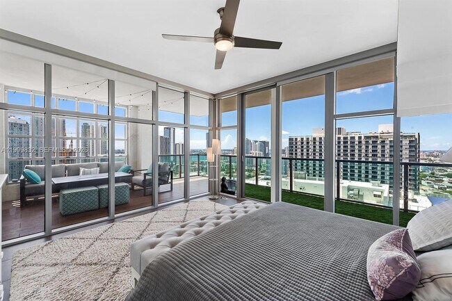 Building Photo - 3301 NE 1st Ave