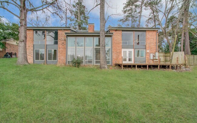 Building Photo - 417 Brook Hollow Dr