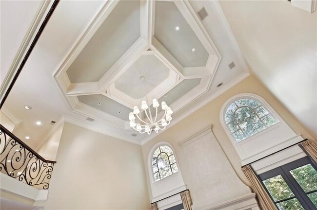 Building Photo - 1965 W Wesley Rd NW