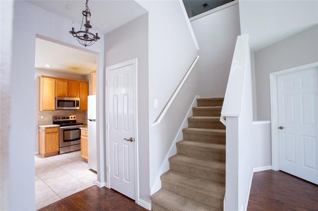 Building Photo - 956 Avondale Ln