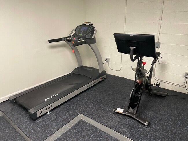 Building Photo - Mathieson House