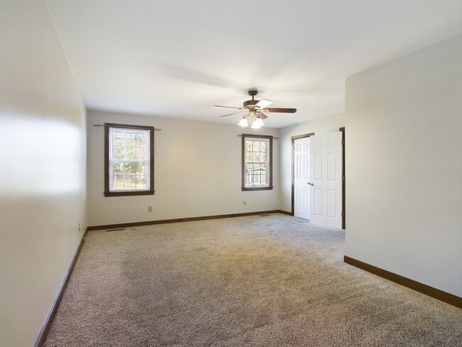 Building Photo - 7505 Landsworth Ave