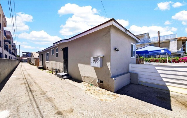 Building Photo - 13717 Yukon Ave
