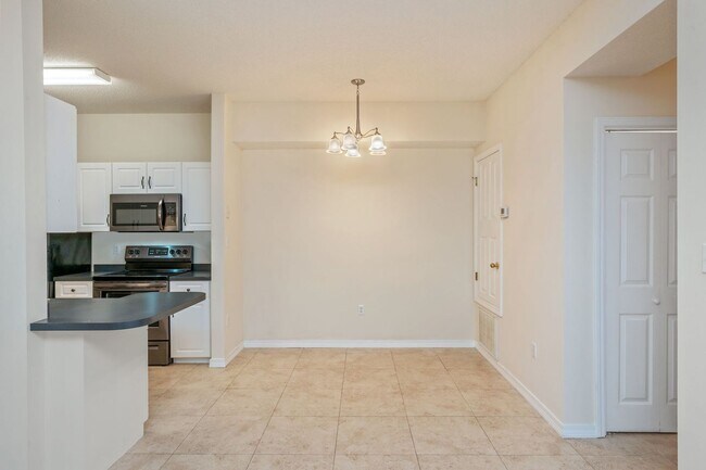 Building Photo - 1501 Partin Dr N