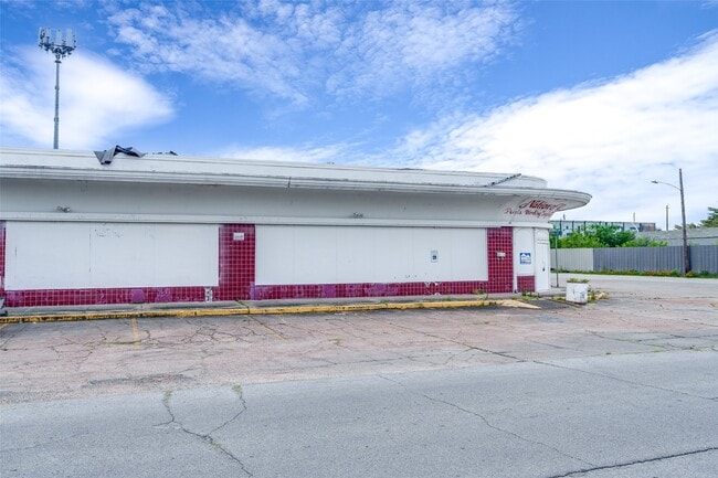 Building Photo - 2900 Luell St