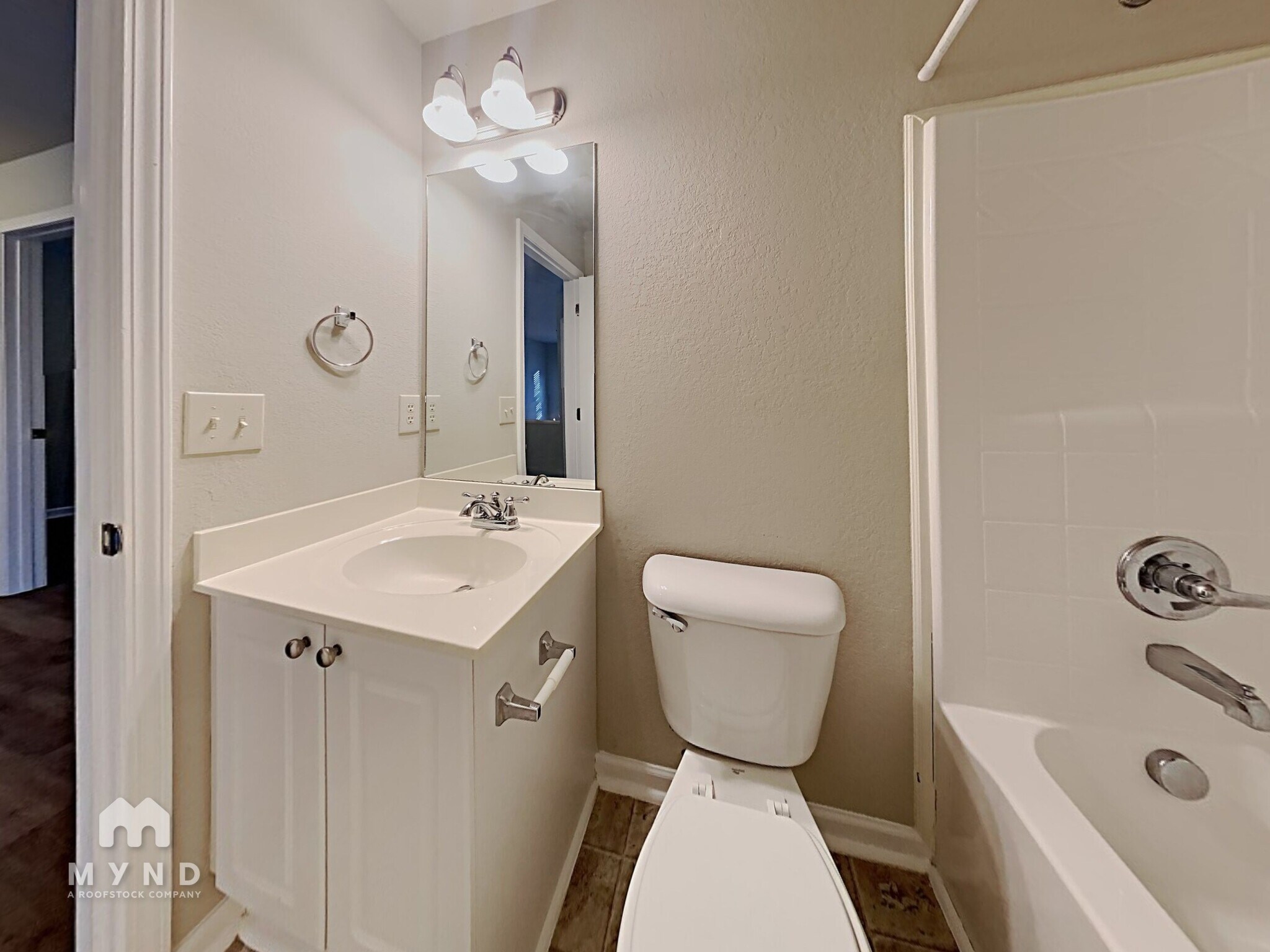 Building Photo - 3088 Rosewalk Dr