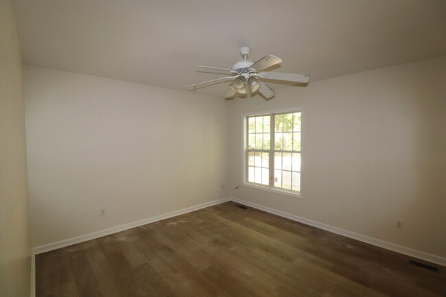 Owners bedroom - 1304 Poplar Ridge Rd