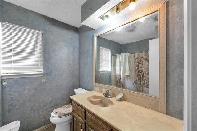 Building Photo - 6510 Oak Forest Ct