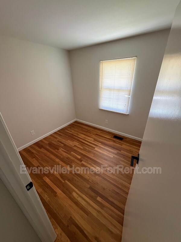 Building Photo - 1309 Alvord Ln