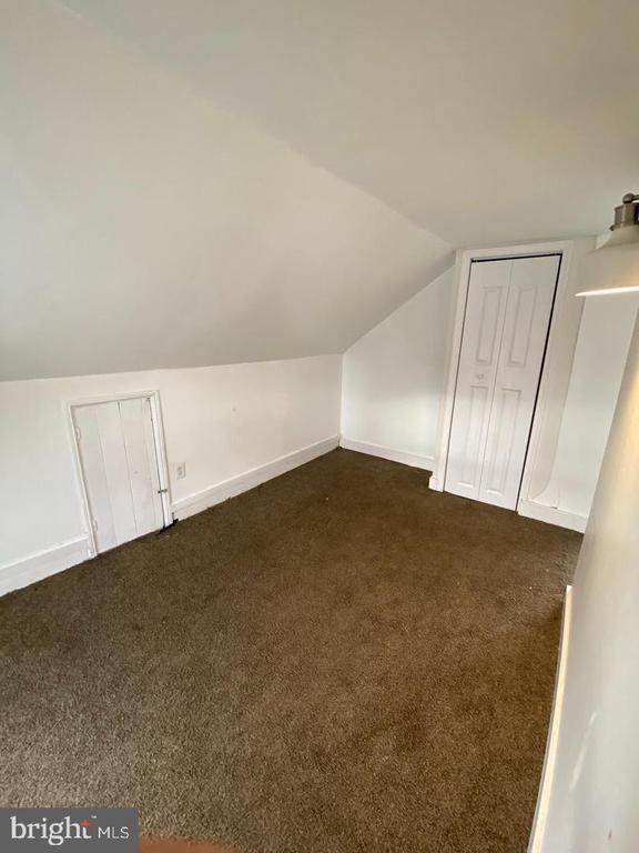 Building Photo - 64 S Evans St