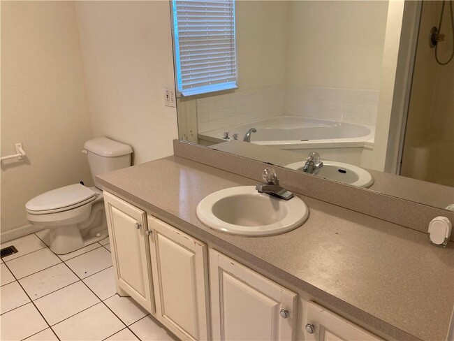 Building Photo - 12 Trevor Trail