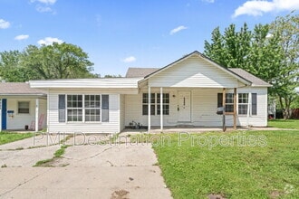 Building Photo - 9406 East 23rd St S