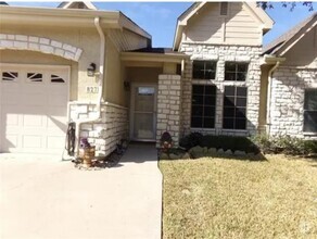 Building Photo - 827 Kitty Hawk Ln