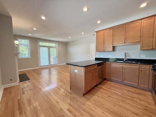 Building Photo - 5558 W Edmunds St